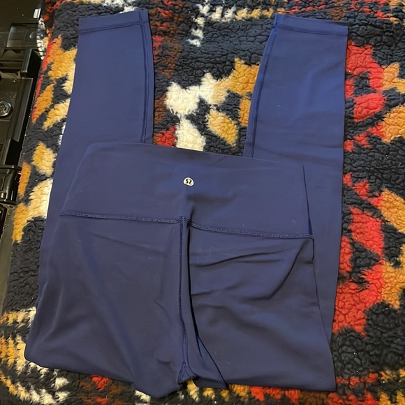 Lululemon Wonder-under Cropped Leggings - Picture 2 of 3